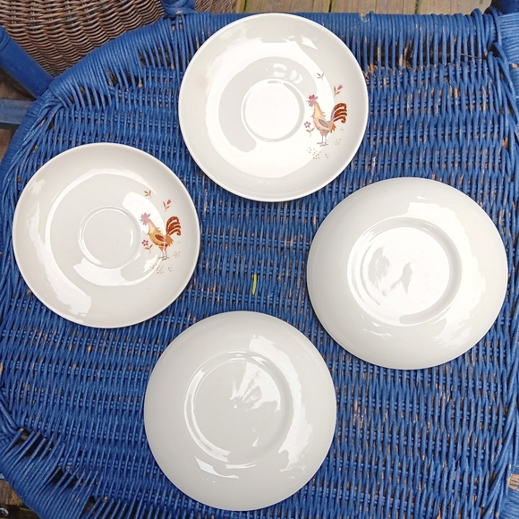 4 Vintage Taylor Smith & Taylor Rooster Saucers - Picture 2 of 5